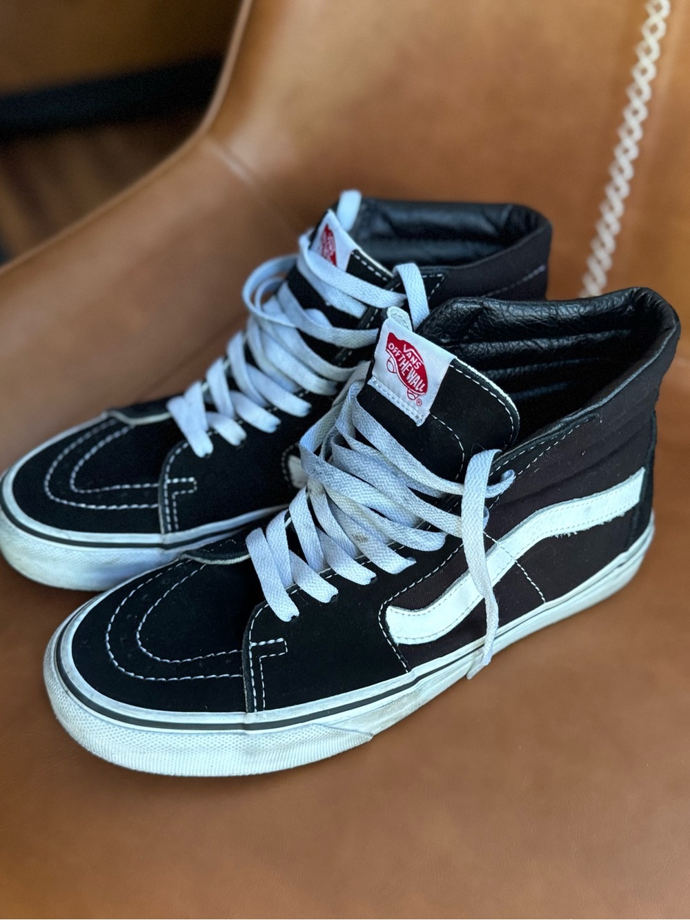 Men’s Vans Black & White Sk8-Hi Style 38 High-Top Sneakers size 8